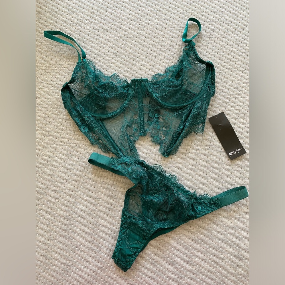 NASTY GAL Lace Shaped Hem Corset Lingerie Set EMERALD GREEN NEW